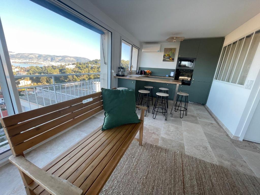 Vue mer incroyable, piscine, tennis et accès plage - 3 chambres - 4