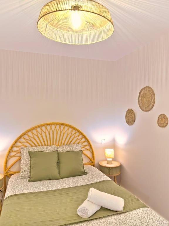 Grand Square -5 min from train station & center - 4
