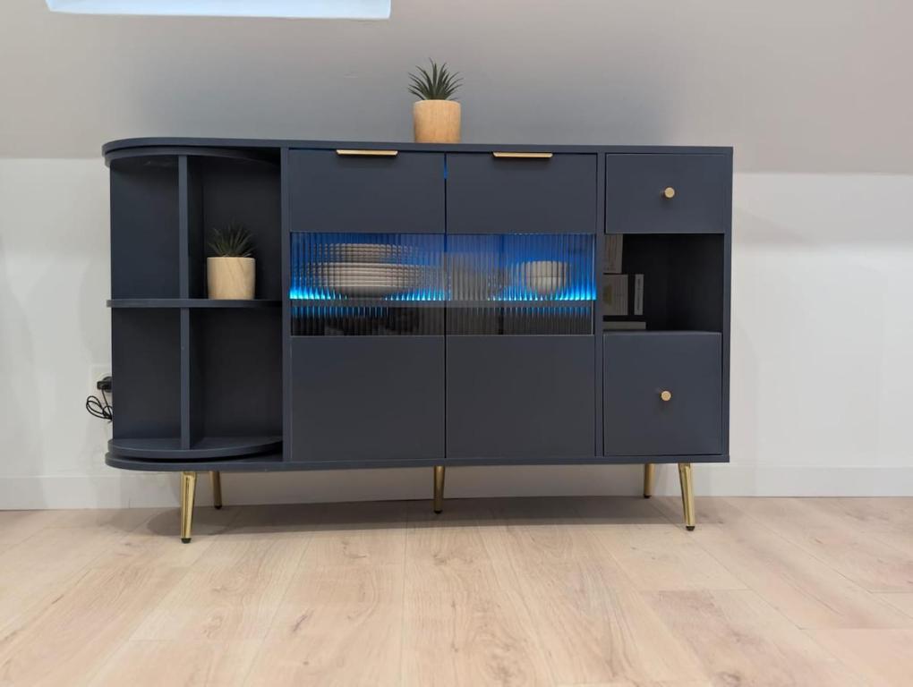 Le Bleu Urbain Logement Chic en Centre-Ville - 3