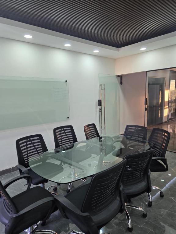 Piscina y gym Suite Top Premium en Equipetrol - 5