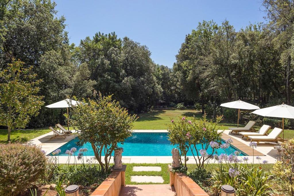 Superbe villa de 5 suites, climatisation, piscine, tennis, hauteurs de St Paul - 2