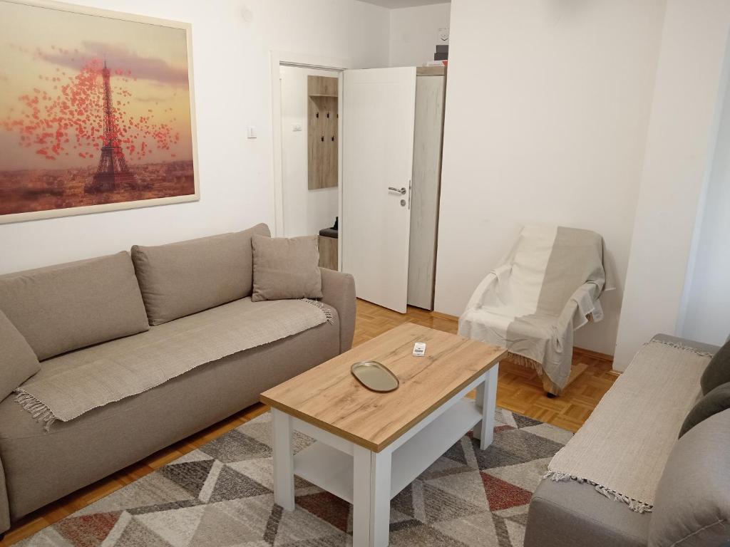 Domenica Apartment - 4