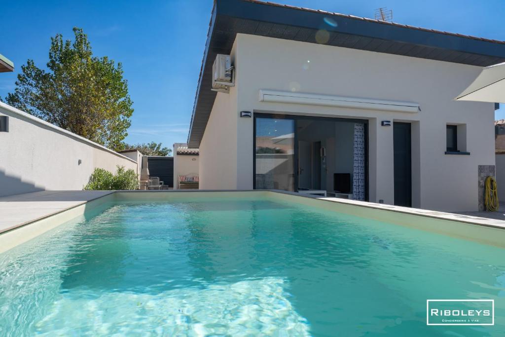 Riboleys - Villa 10 personnes avec piscine privée à 200m de la mer - 1