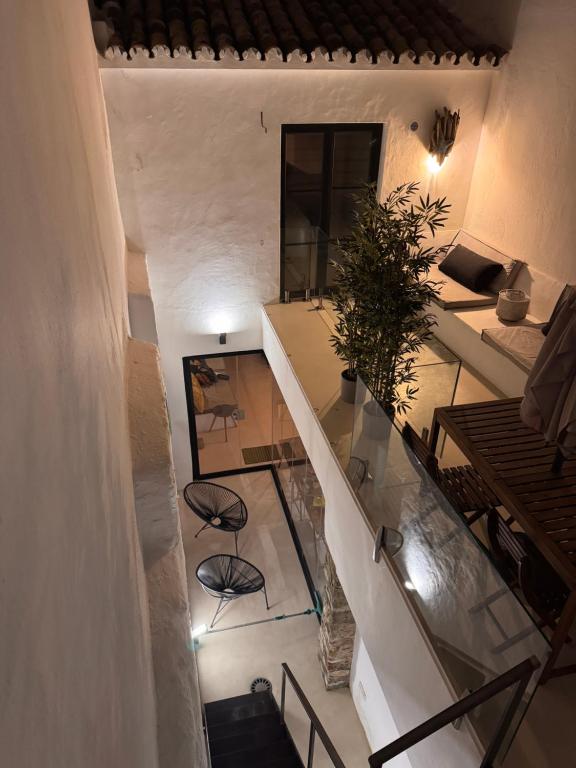 Unique Townhouse with rooftop pool - 1