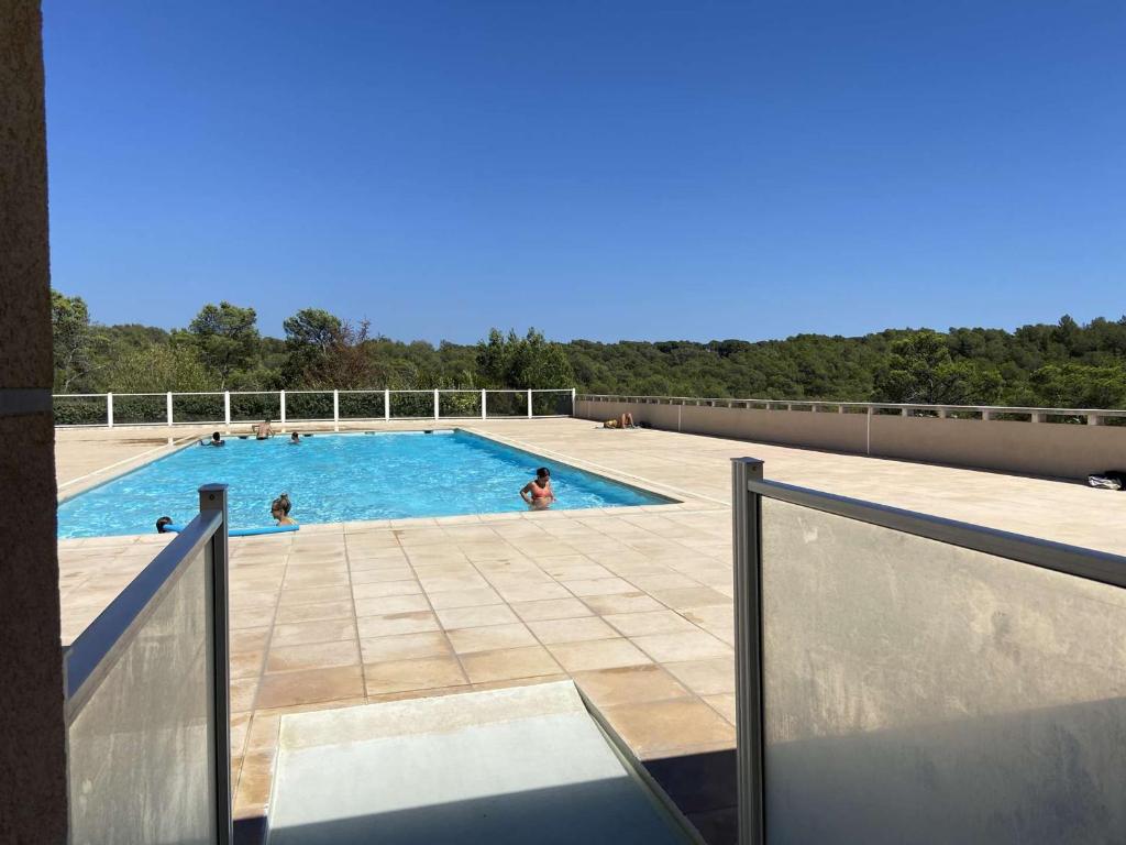 Appartement 2 pièces avec terrasse et parking à Roquebrune-sur-Argens - 5