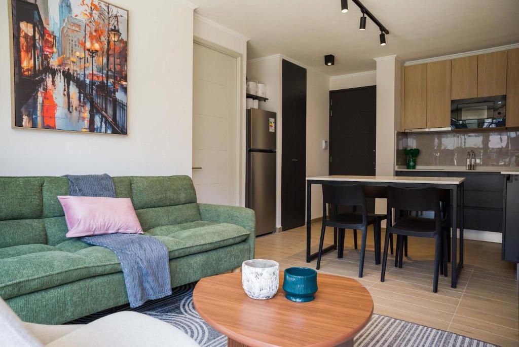 Urban Retreat Quiet & Modern 2BR in Providencia - 4
