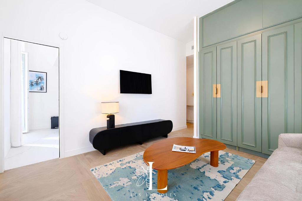 Les Lucioles 2 - Appartement Luxe Studio Balcon - 4