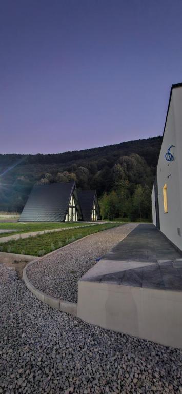 Golden Spa A-Frame 2 - 4