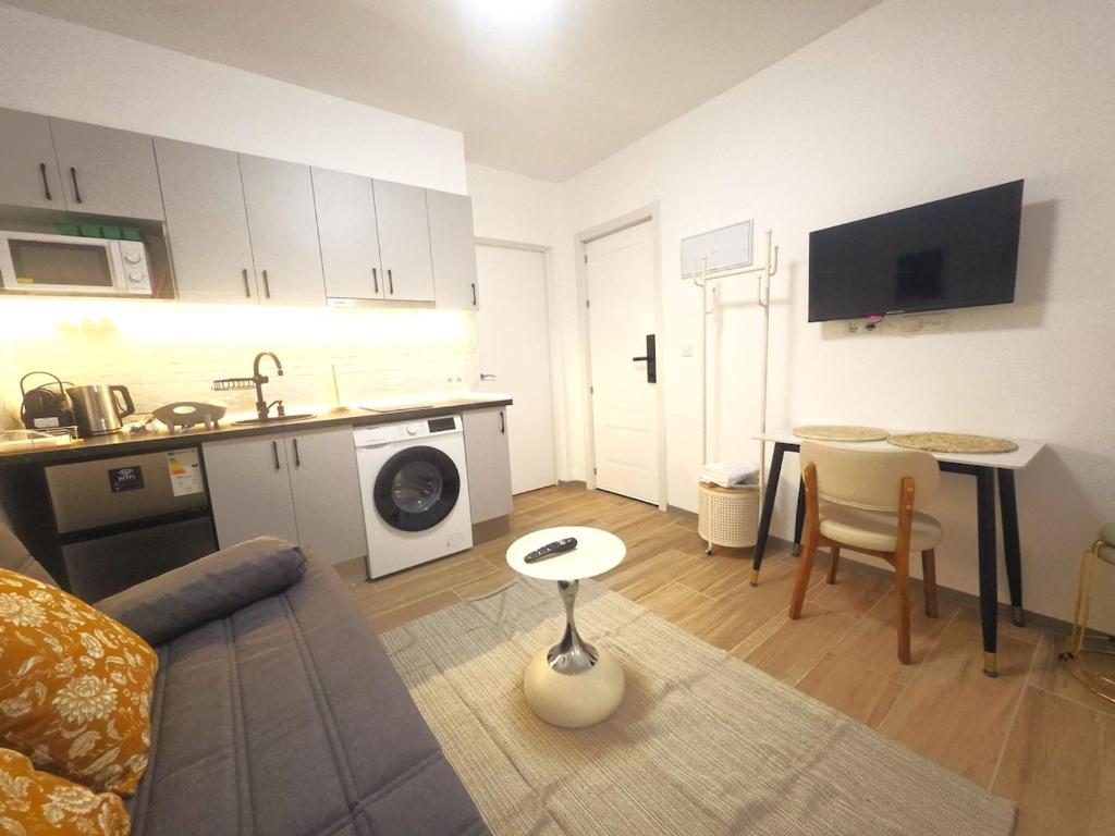111 Quiet & Cozy Studio 15 minutes Madrid Center - 1