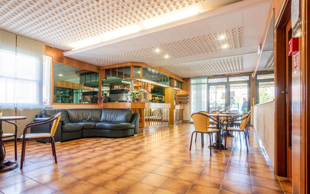 Hotel Villa Dina - 5