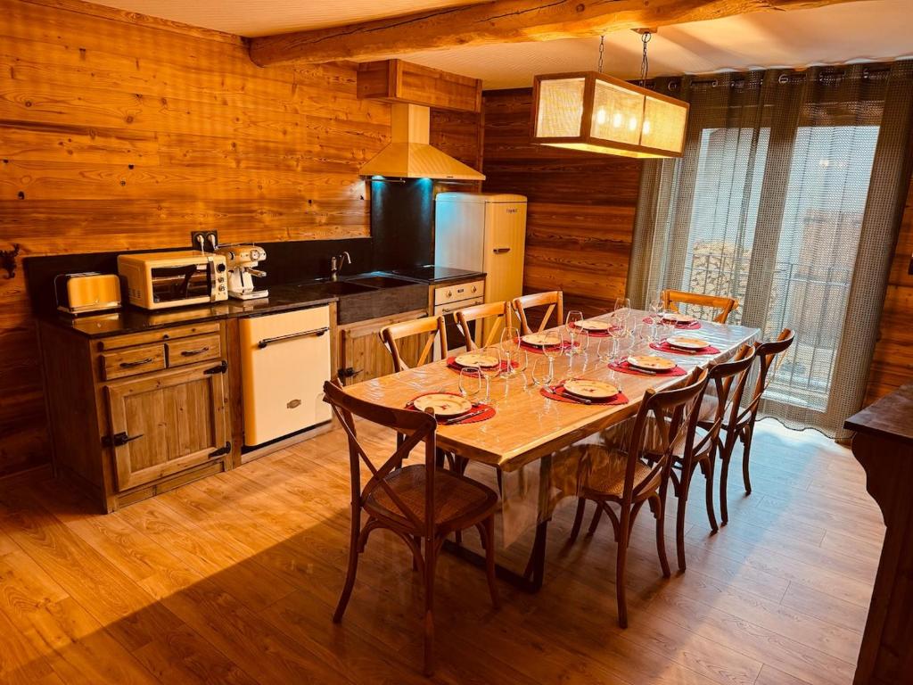 Cozy family home - Ski & shops within walking distance - 2