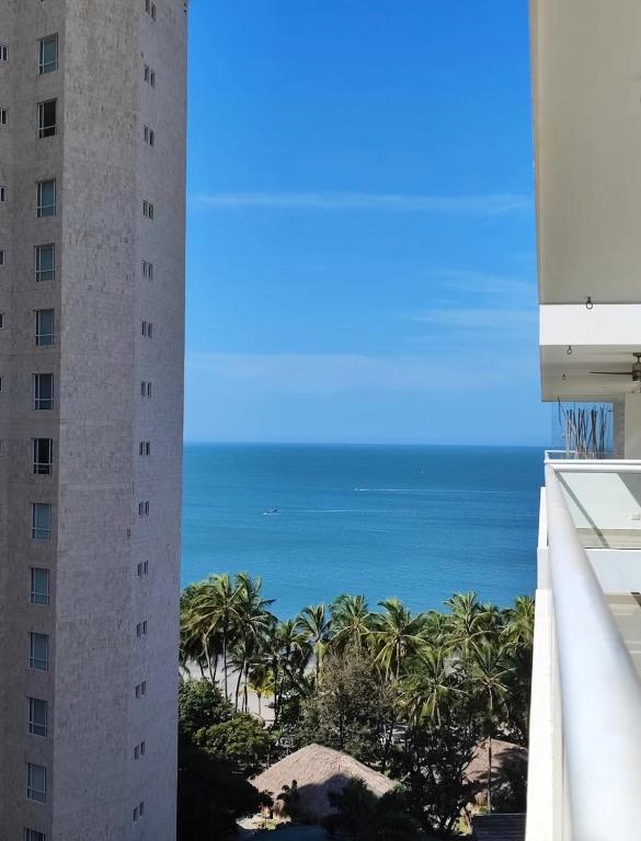 Apartaestudio con hotel y playa - 3