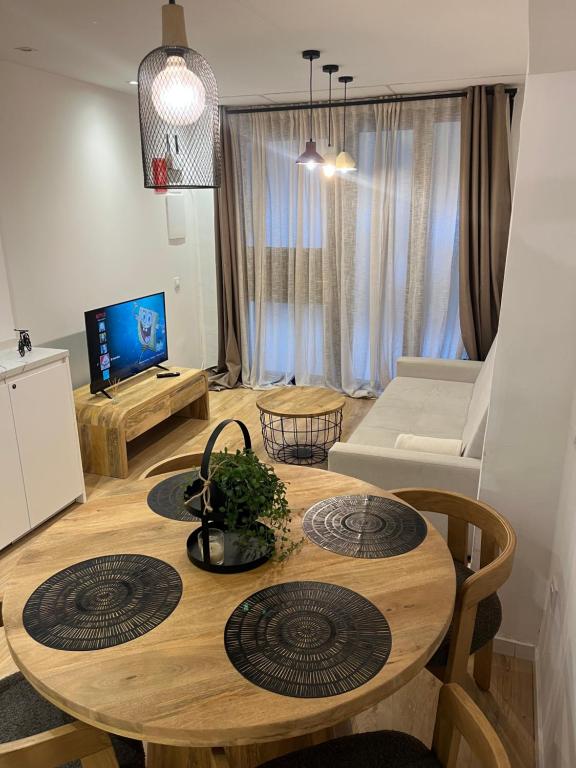 Apartamento acogedor frente a Plaza del Cedro - 2