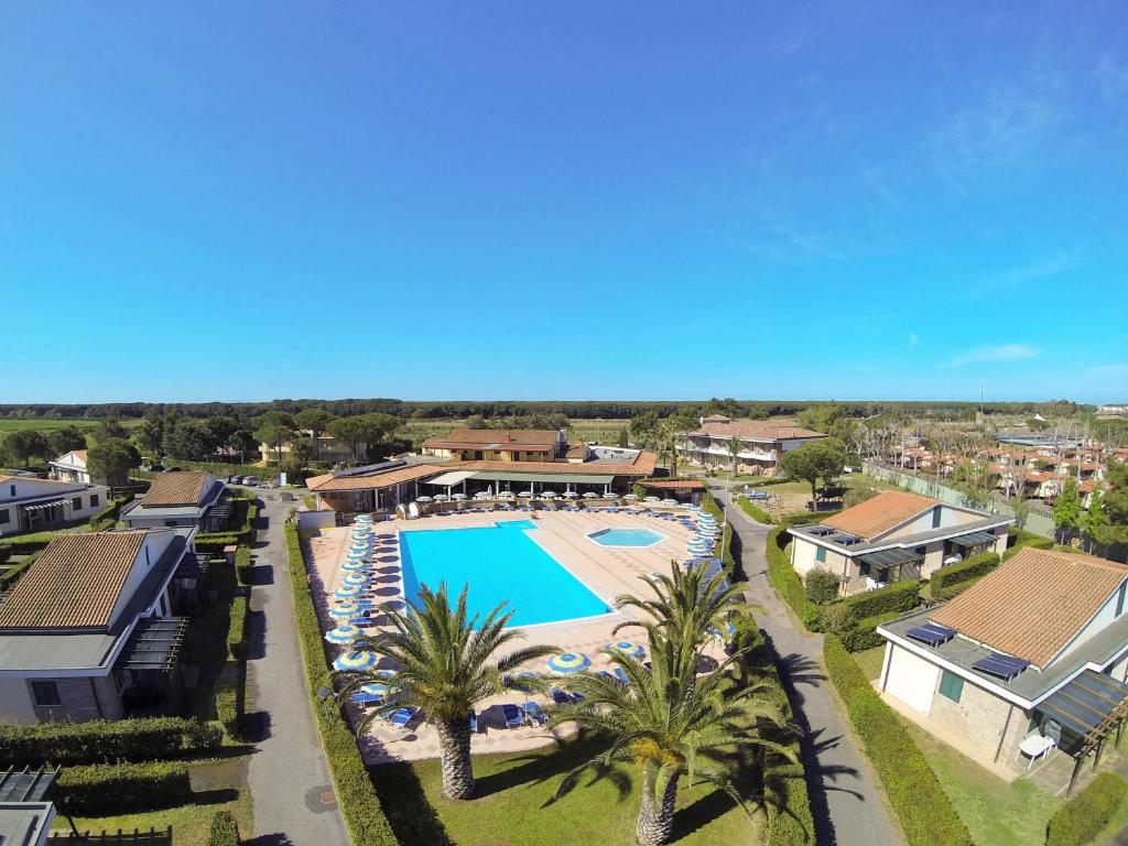 Villaggio Turistico La Cecinella — Hotel in Cecina (Livorno)
