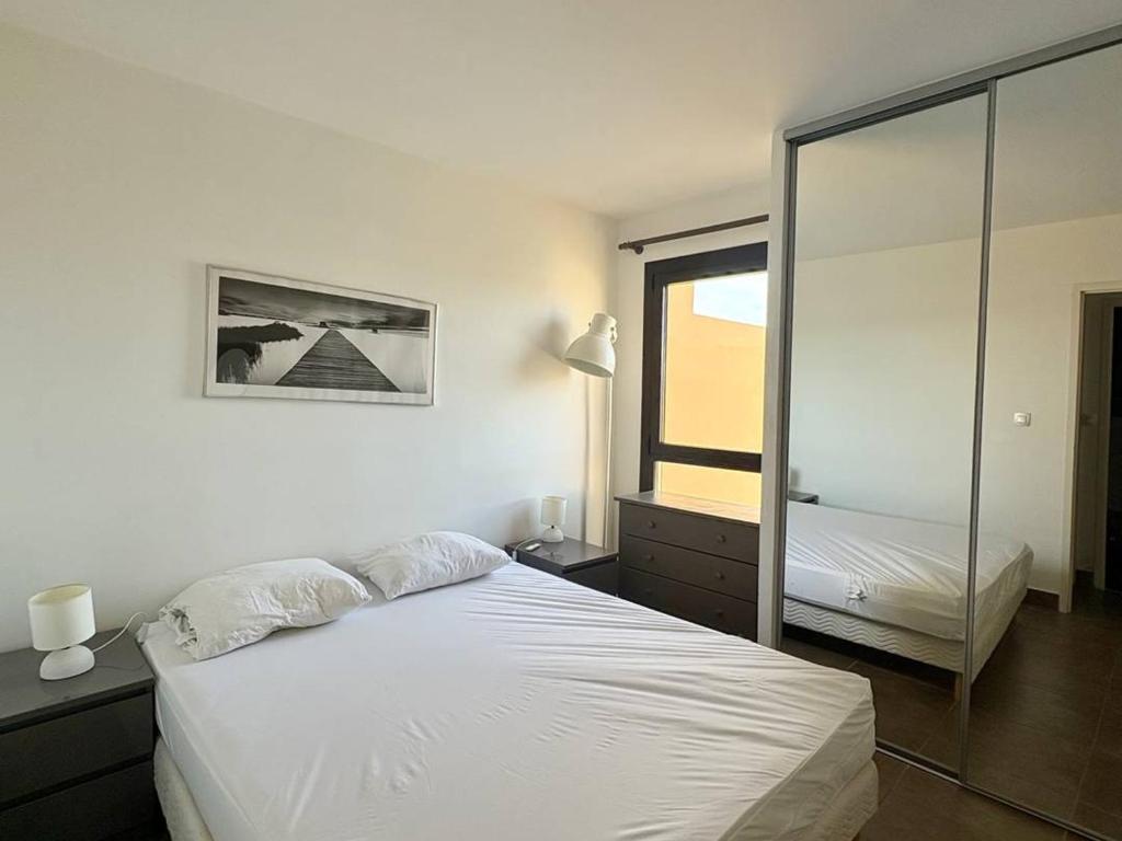 Appartement en bord de mer avec terrasse et parking sécurisé - FR-1-529-139 - 4