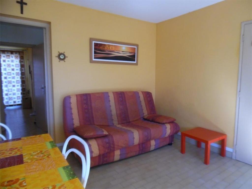 Charmant deux-pièces avec terrasse près de la plage, parking sécurisé - FR-1-696-108 - 4