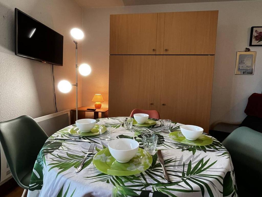 Studio Cabine 4 Pers. à Canet-Plage avec Parking, Proche Plage et Commerces - FR-1-696-116 - 2