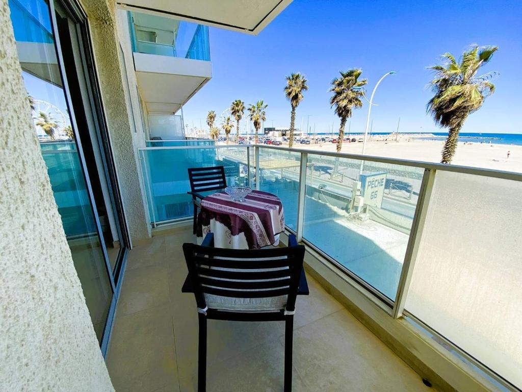 T3 bord de mer rénové, loggia, parking privé - FR-1-696-129 - 5