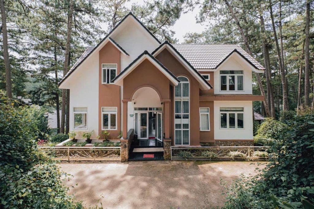 Lan Anh village – Luxury 6br villa – lake view