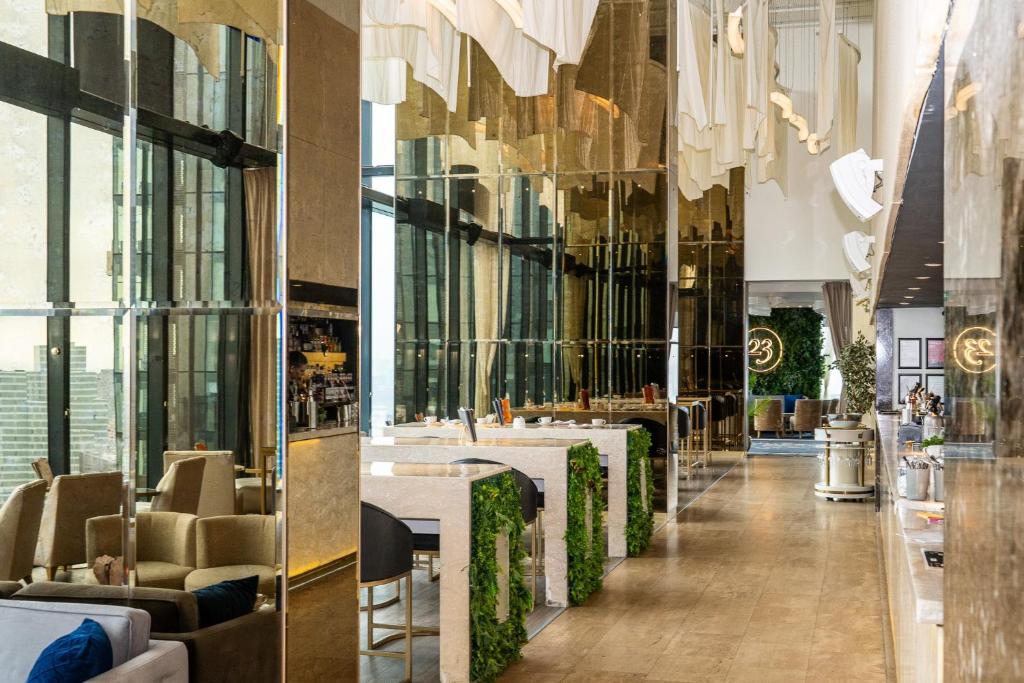 Bar/lounge