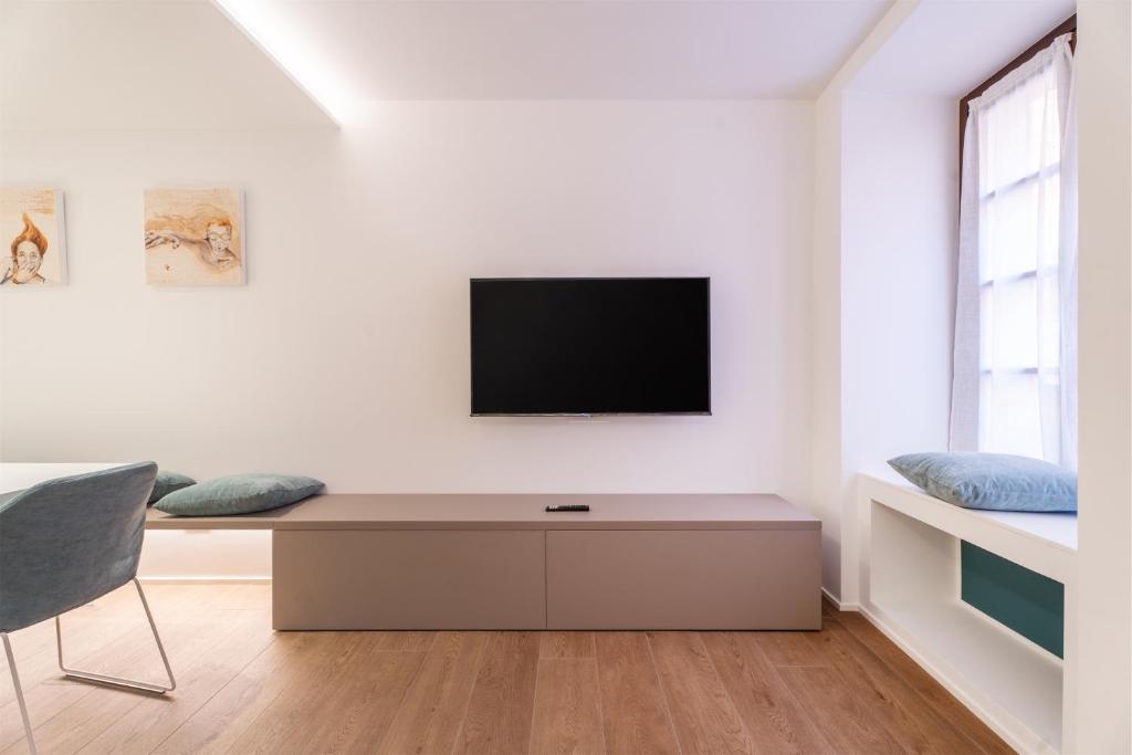 Casa Smeraldo - Elegant Living in Riva Old Town - 3