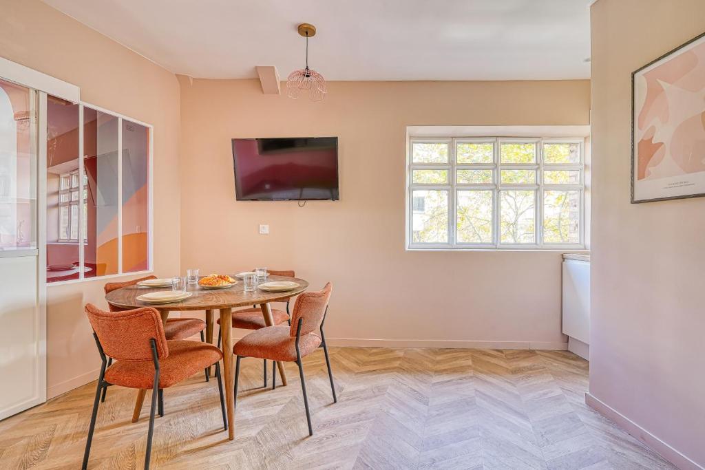 2-Bedroom Air-Conditioned Apartment in the Heart of Paris 17th - 3