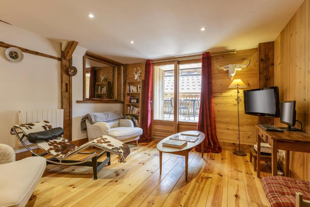 Ferme d Aristide - Chalet 160m2 Calme Sauna Vue Bus Train 250m - 1