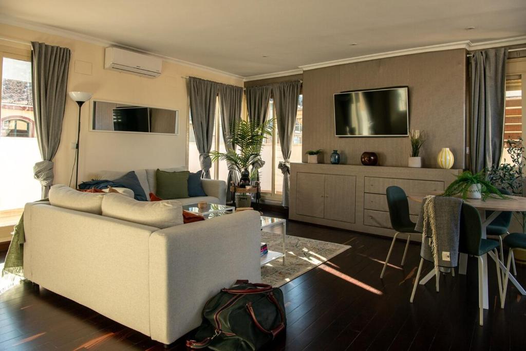 Victoria Serenity Penthouse - 1