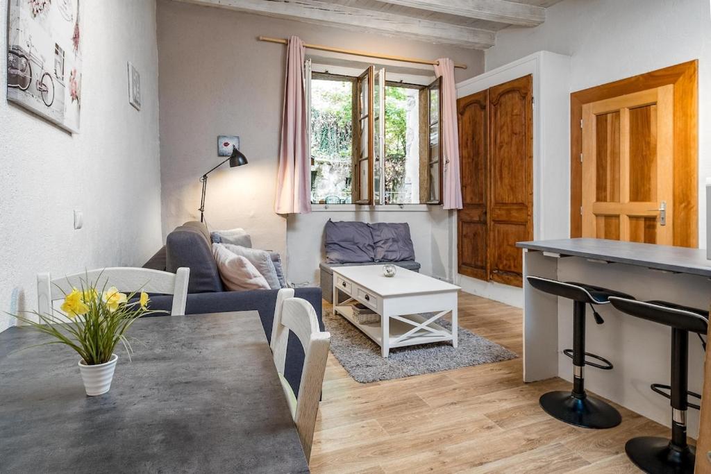 Old town flat - 1