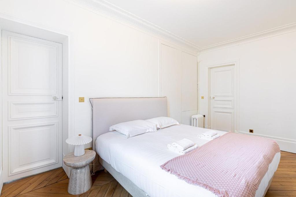 GuestReady - Charming Retreat in the 11th Arr. - 5
