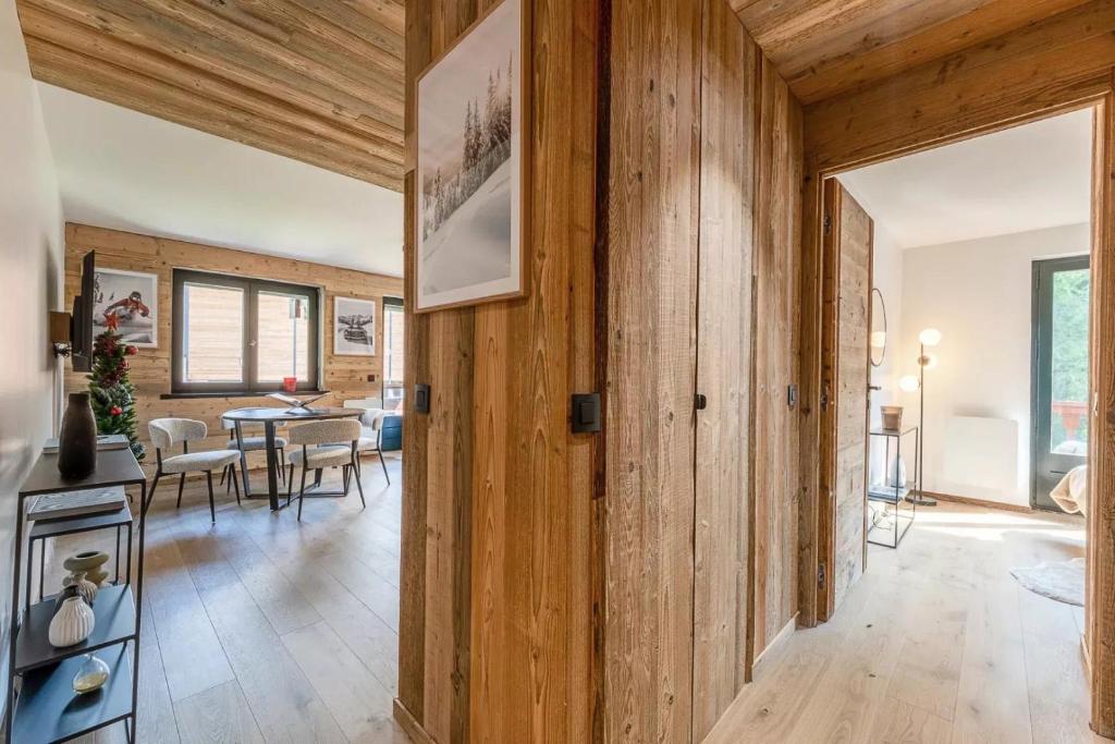 Lara Megeve Jaillet proche du village Parking - 5