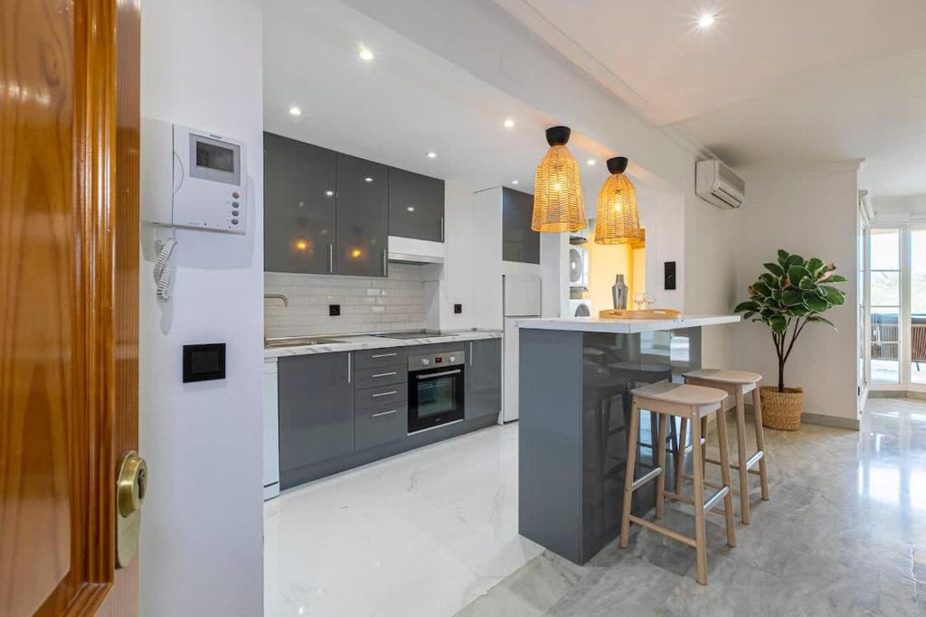 Spacious Apartment Near Puerto Banus - 2