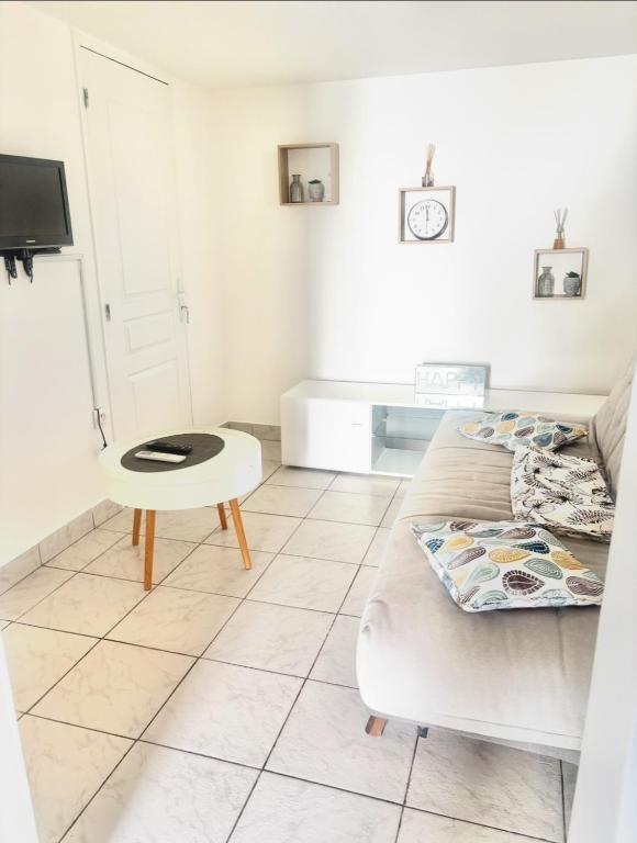 Appartement rez-de-chaussée avec jardin, climatisation et parking - 3