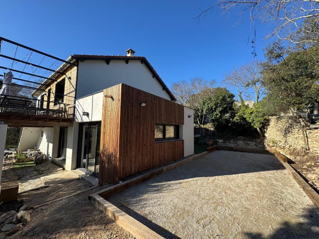 NIMES Villa au calme avec Jardin, Piscine et Terrain pétanque à 5 min du centre ville - 2