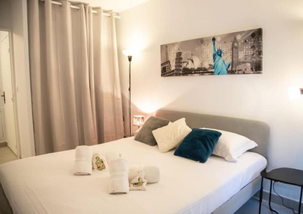 2pieces appartement avec jardin piscine et tennis à Cannes La Bocca - 2