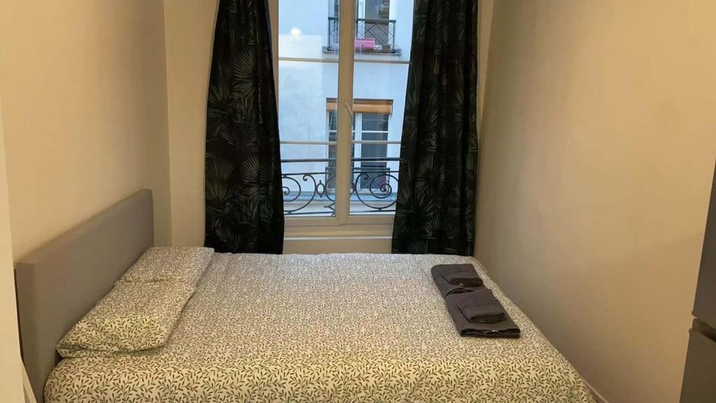 Cozy studio in the Marais - 1
