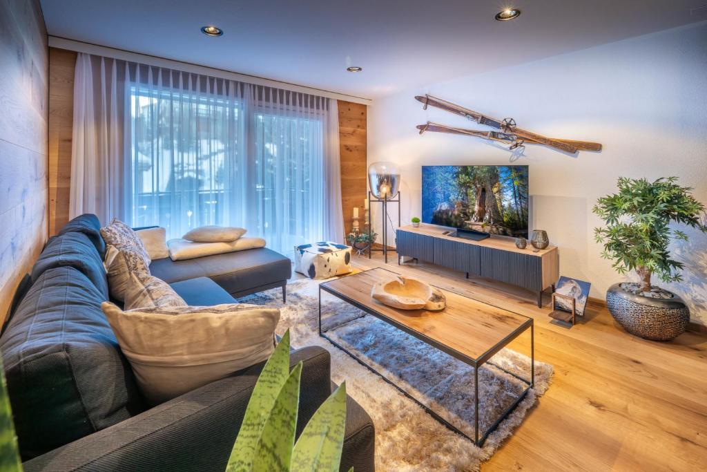 Alpine black Pearl - modern & stylish by Inspiringplaces Zermatt - 2