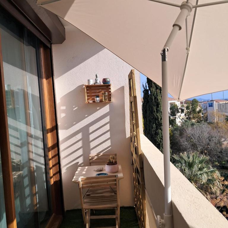 Beautiful air-conditioned apartment with balcony - 3