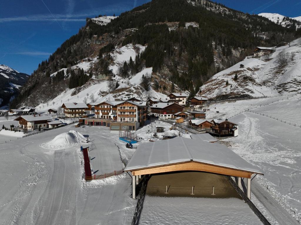 Familienhotel Oberkarteis - 2