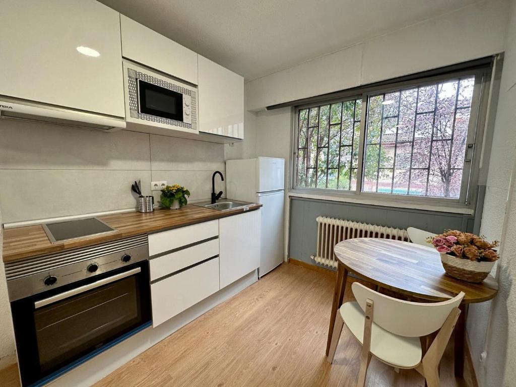 Bright and spacious studio near the center - 4