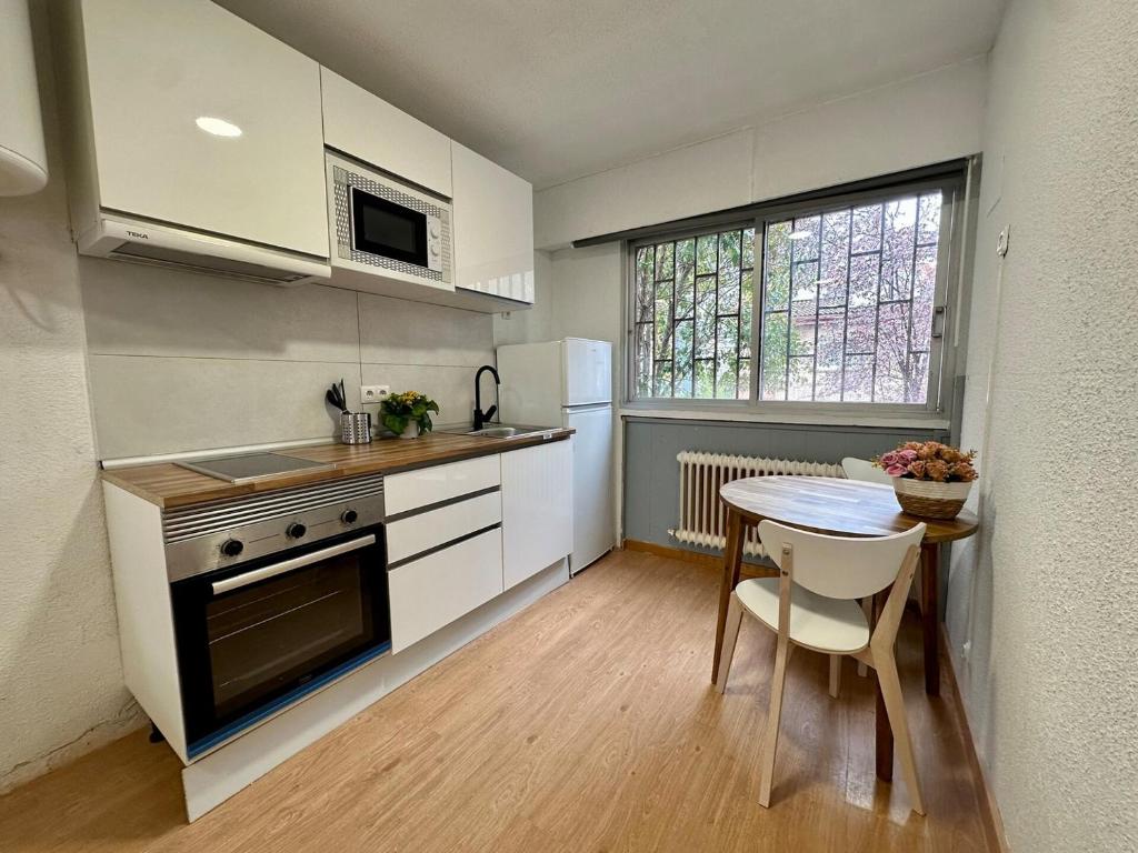 Bright and spacious studio near the center - 5