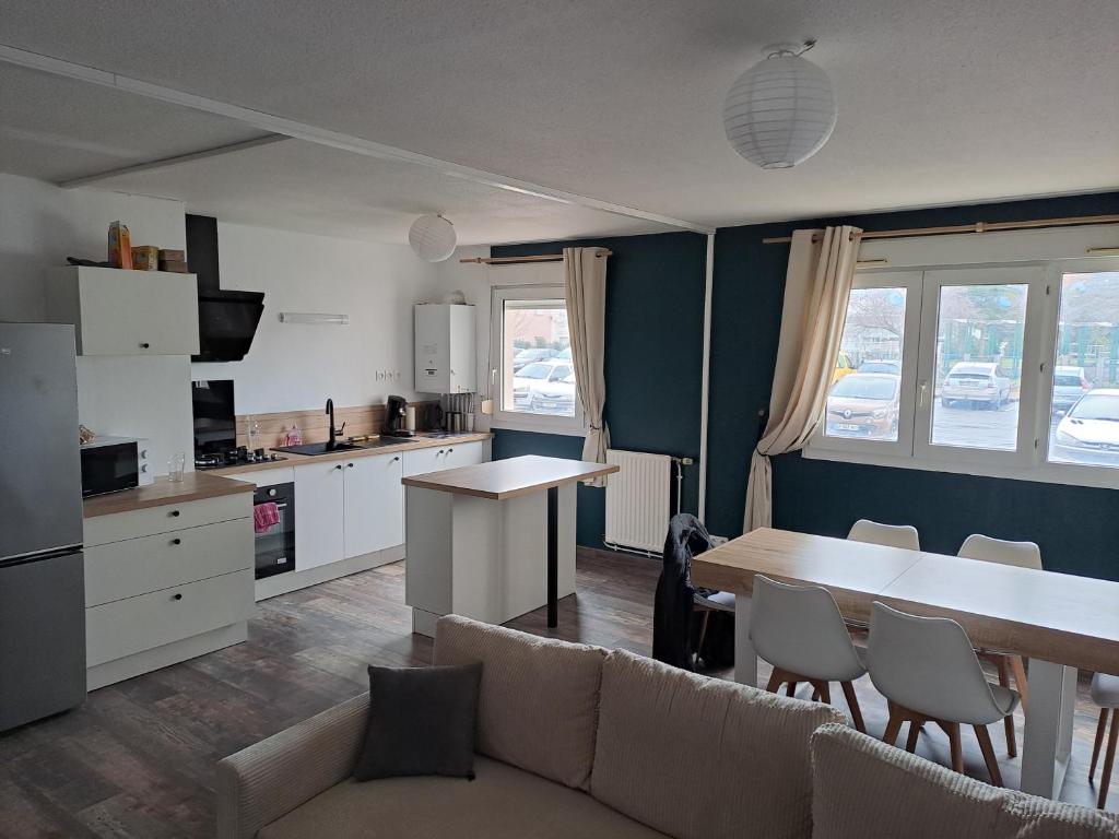 Appartement Proche Gare et Circuit 24h - 4