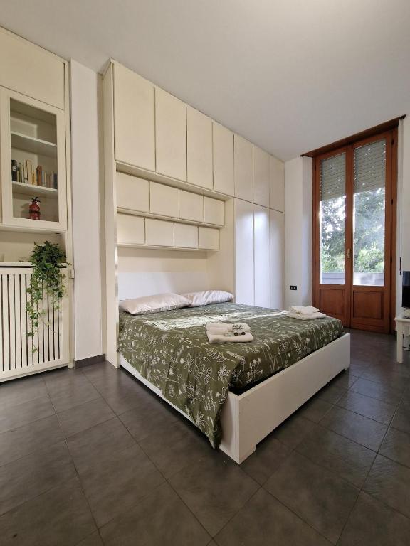 Navigli Elegant Apartment with Park View - 3