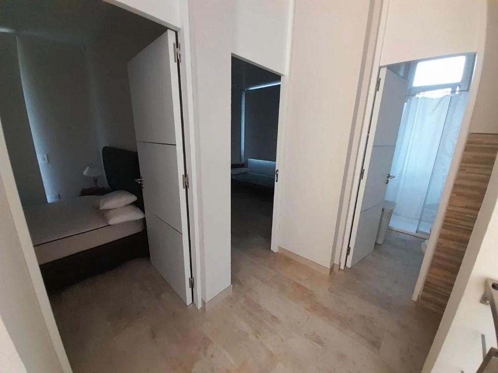 Excelente Casa Moderna en Villa Gesell Zona Norte - 4
