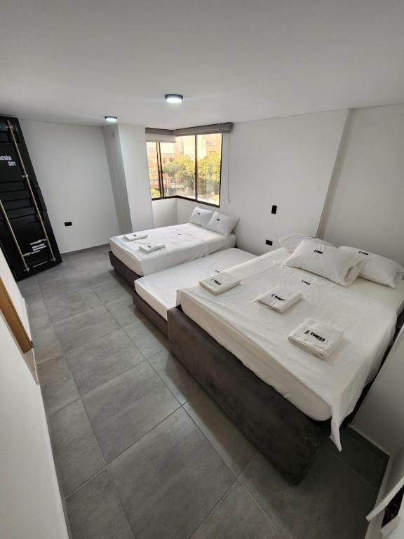 Eureka Living - 3