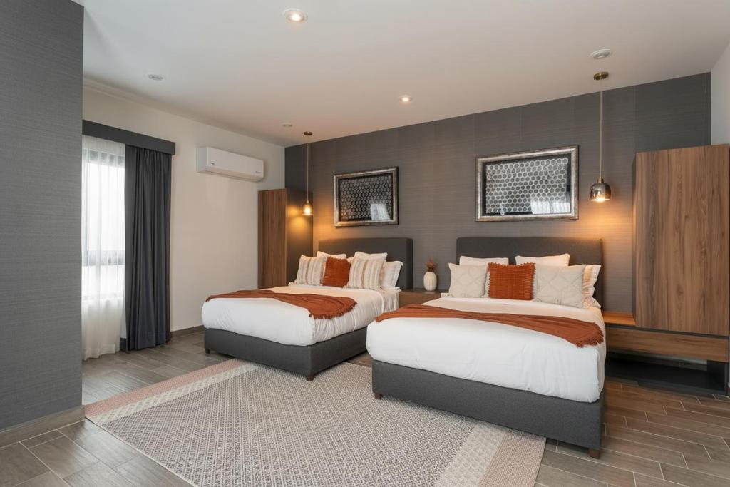 Penthouse Allende, Modern Apartment with Private Terrace - 1