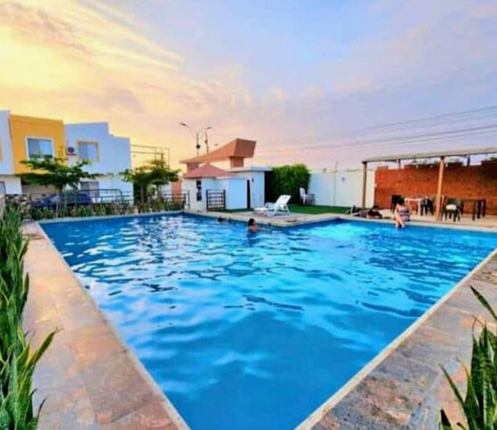 Casa vacacional en Salinas - Santa Elena - 1