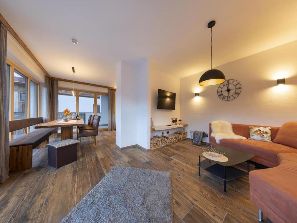 Alpine Family Chalet Near Wildkogel - 2