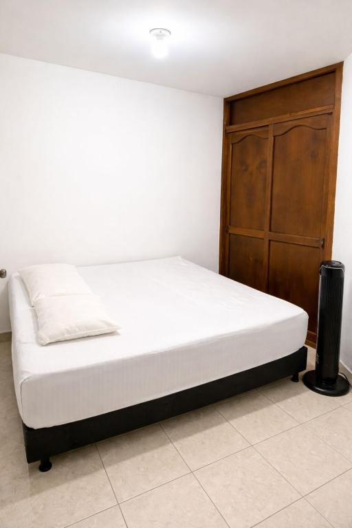 Habitación con cama doble en Sabaneta - 3