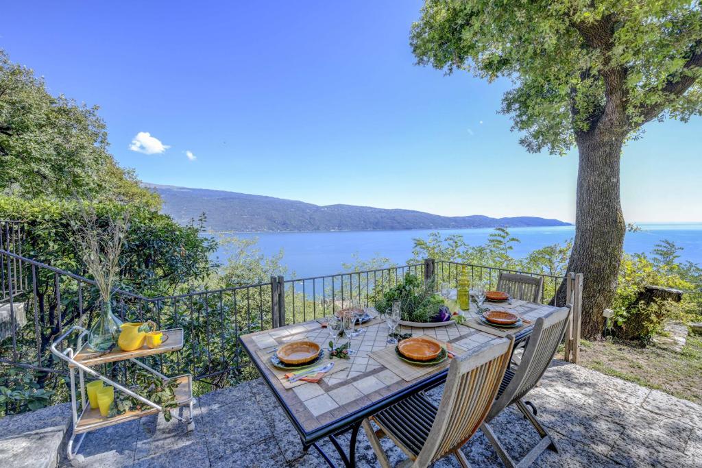 Lemon Garden Retreat -Villa Aqua - 5